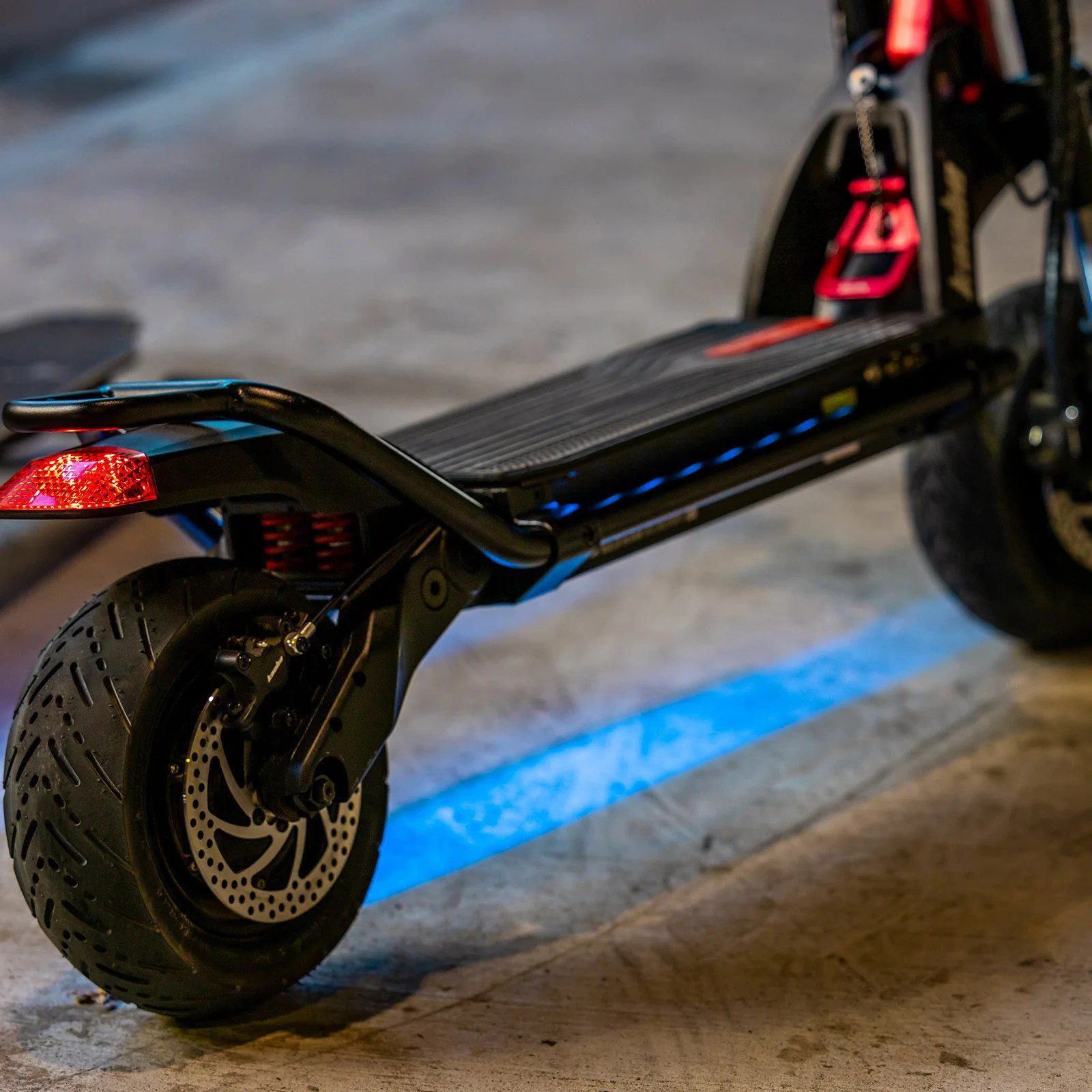 Kaabo Wolf Warrior 11 Pro+ Electric Scooter - Image 7