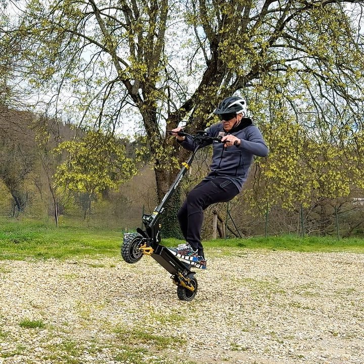 iENYRID ES1 Dual Motor Electric Scooter - Image 2