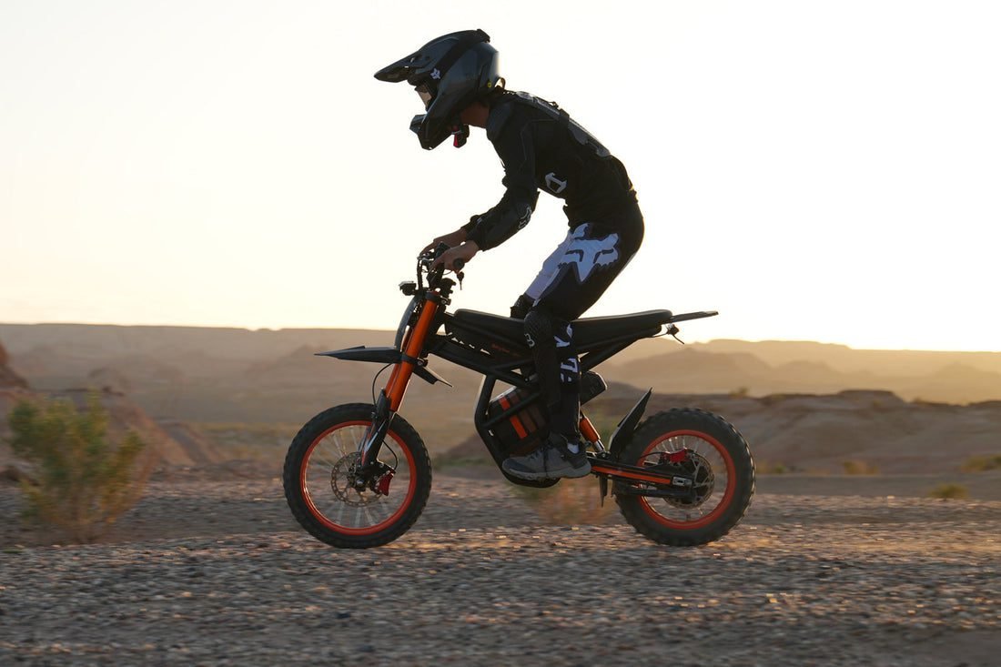 GT54 Electric Mini Motorbike for Kids And Adults - Image 4