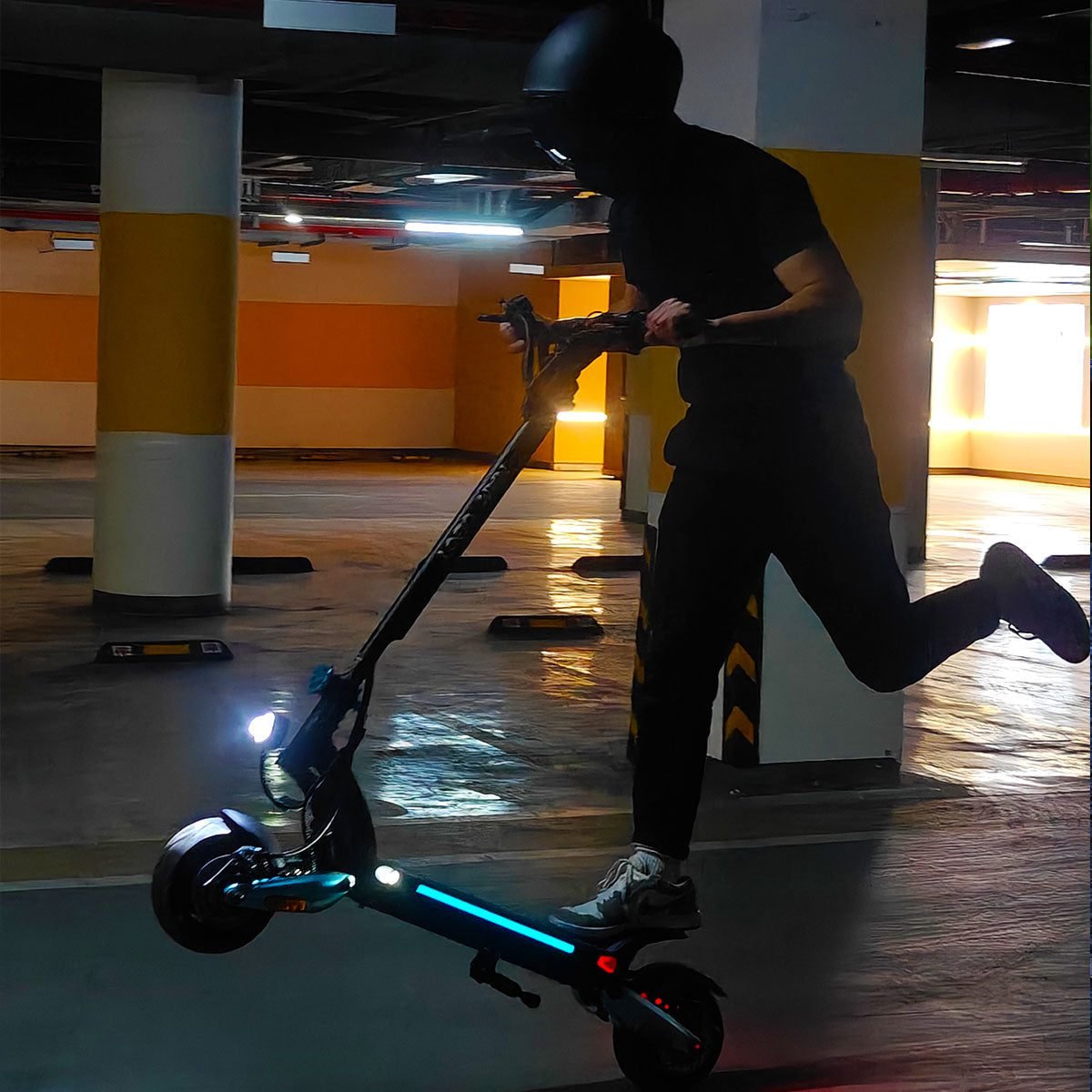 Nanrobot Lightning Pro Electric Scooter - Image 7