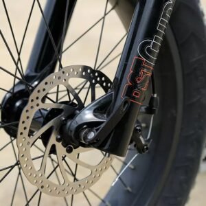 Q3 hydraulic disc brake and suspension fork close-up