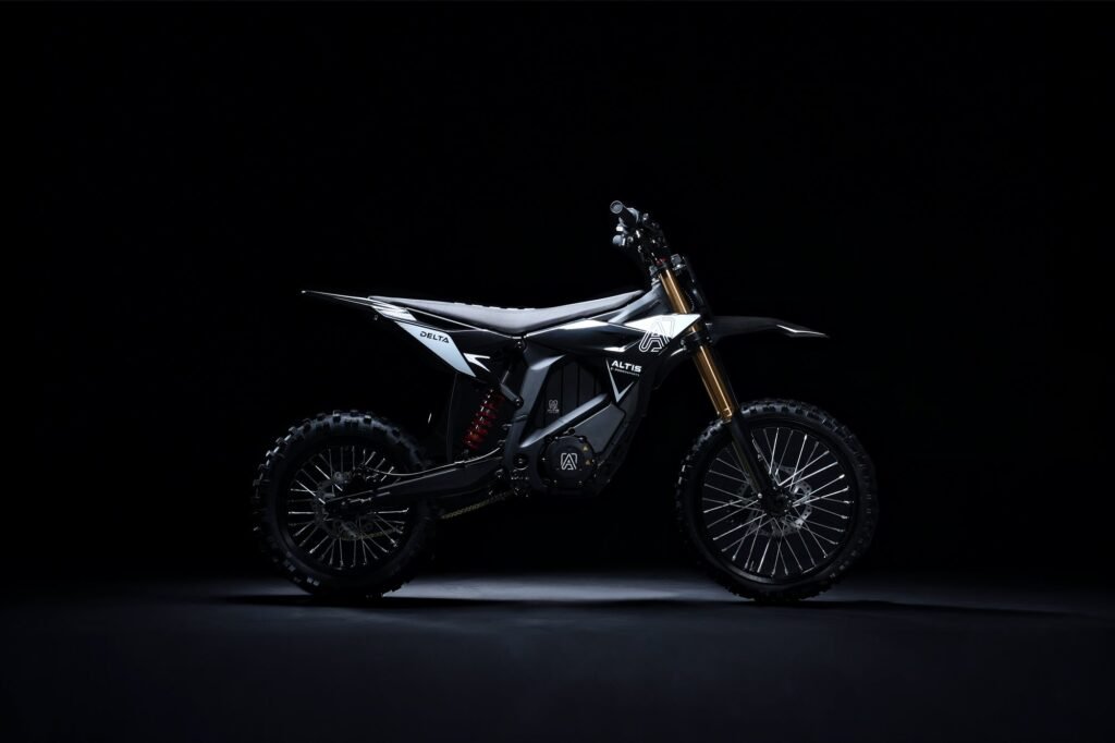 Altis Delta Dirt Electric Bike