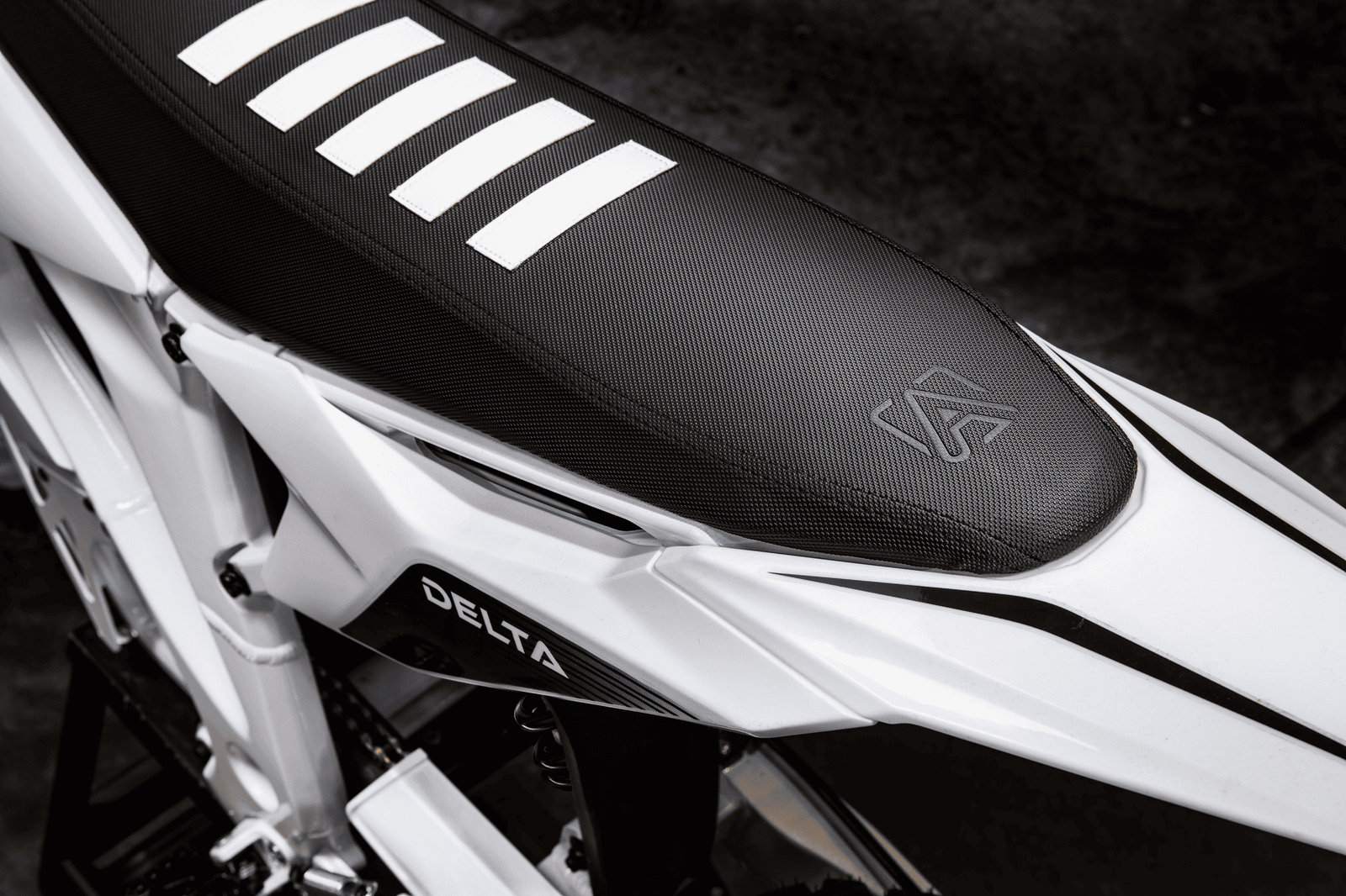 Altis Delta Dirt Electric Bike