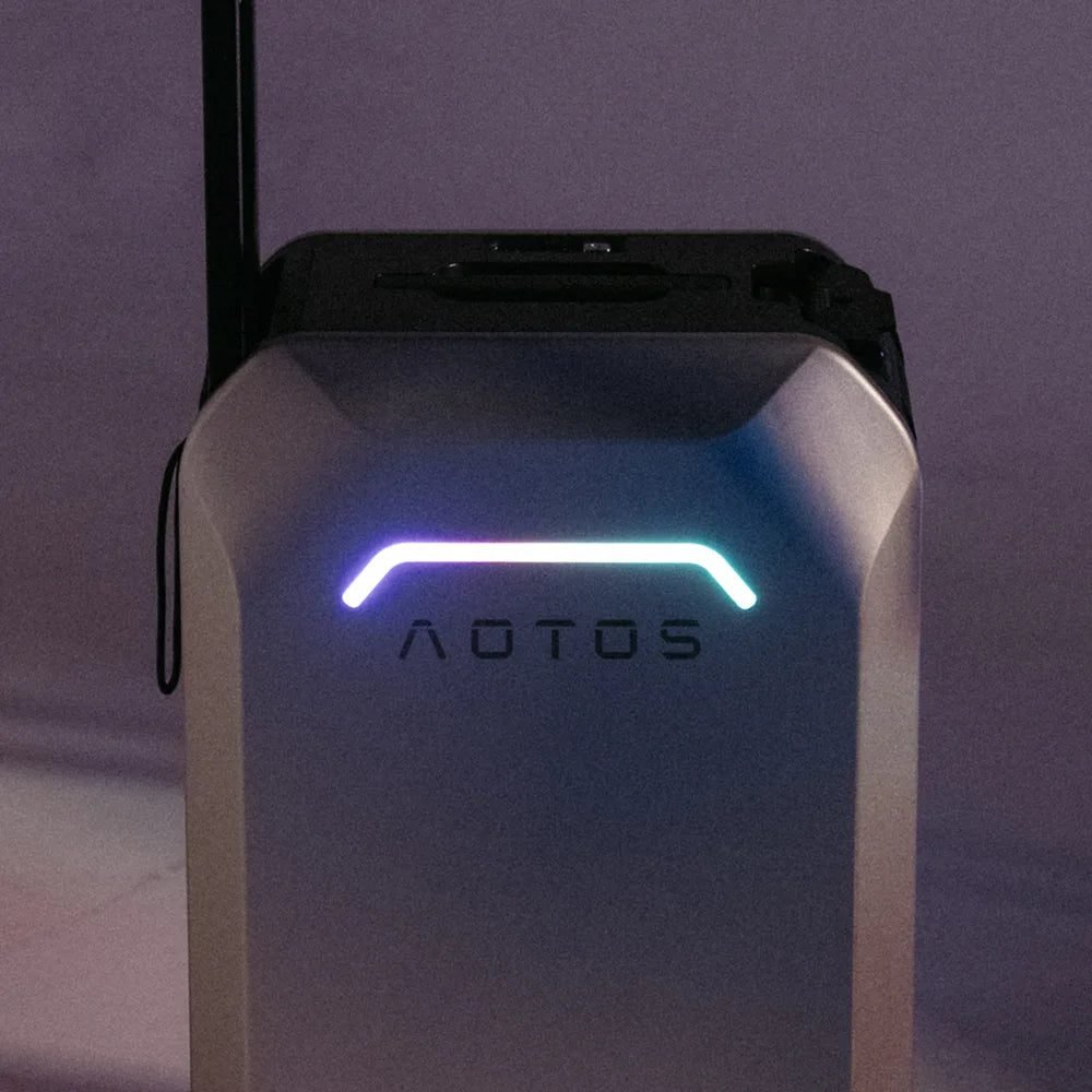 L2 side lights on the smart luggage