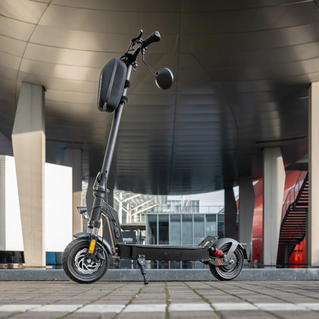 DriveTron DT08 Electric Scooter, the dt08 reaches 25 mph