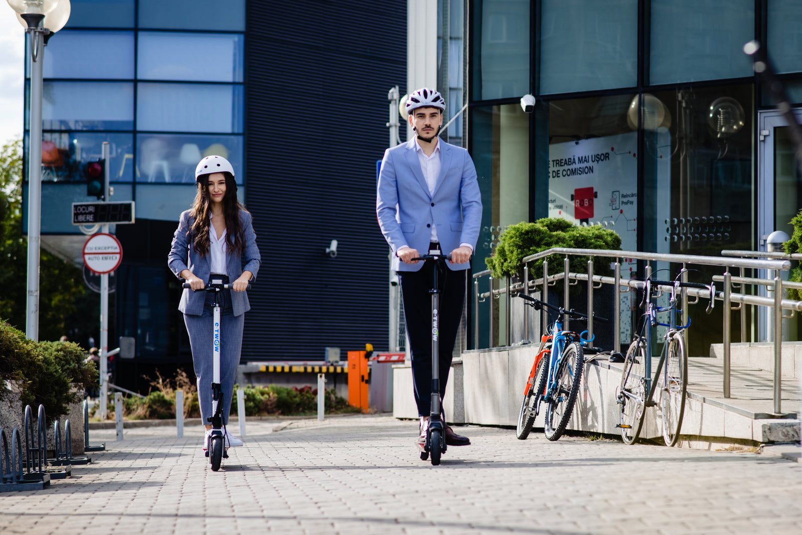 Riding the E-TWOW GT SL electric scooter in the city
