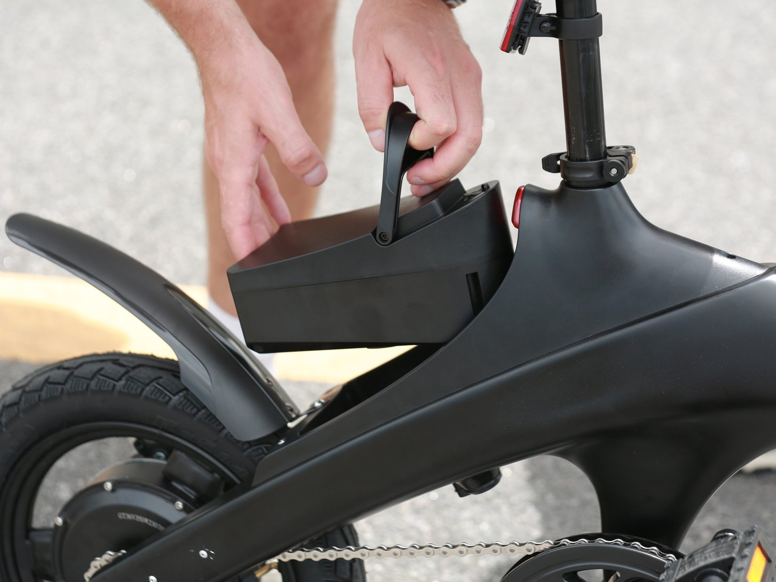 Hiboy C1 Folding Electric Bike: Streamlined, One-Piece Body