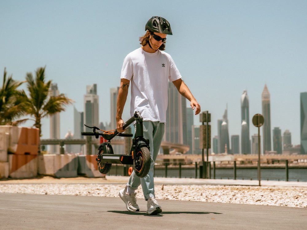Hiboy MAX Pro Electric Scooter: Fold and Go