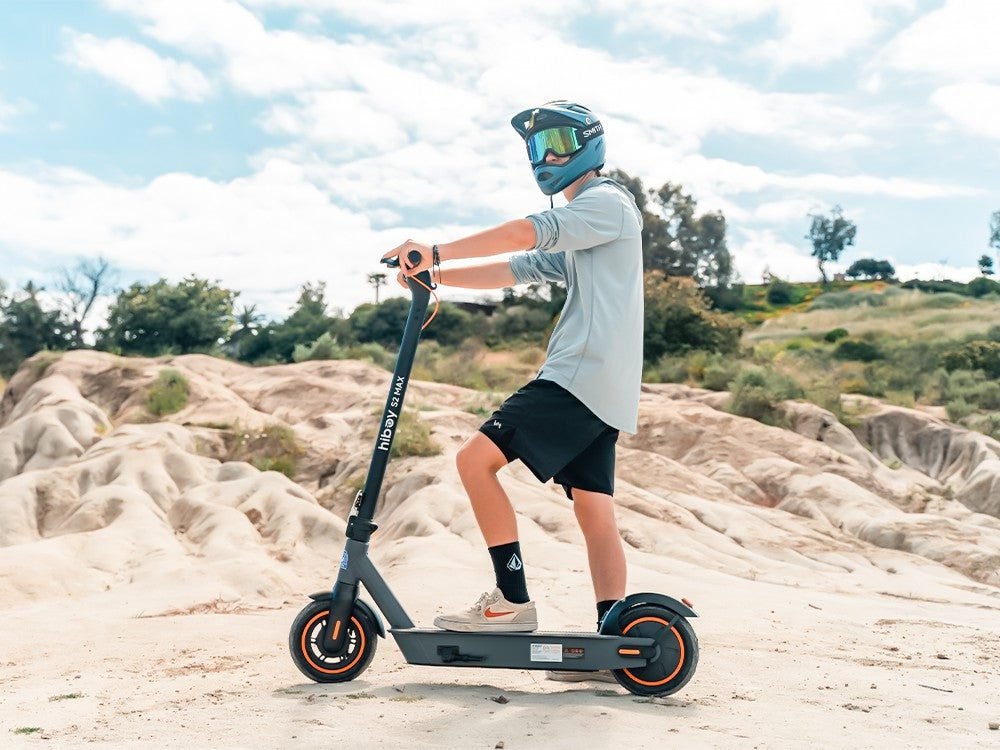 Hiboy S2 MAX Electric Scooter: 3 Riding Modes and Seat Optional