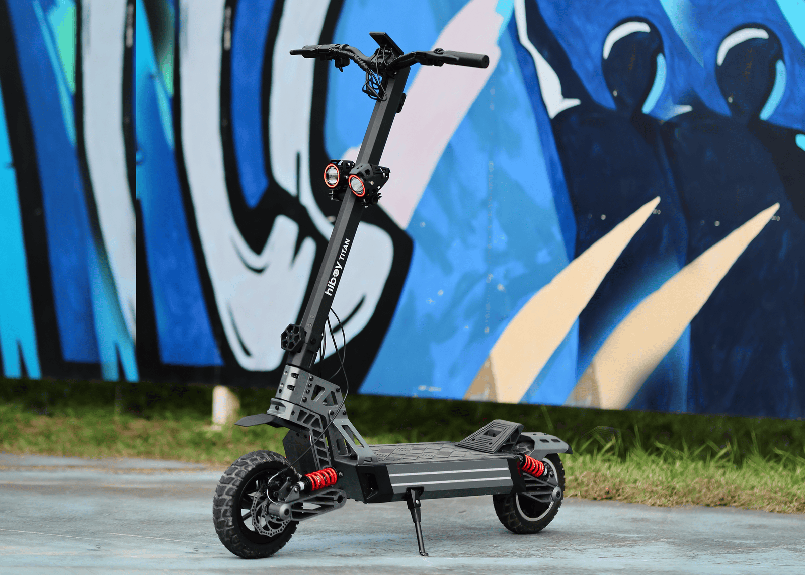 TITAN scooter: Bold, award-winning design