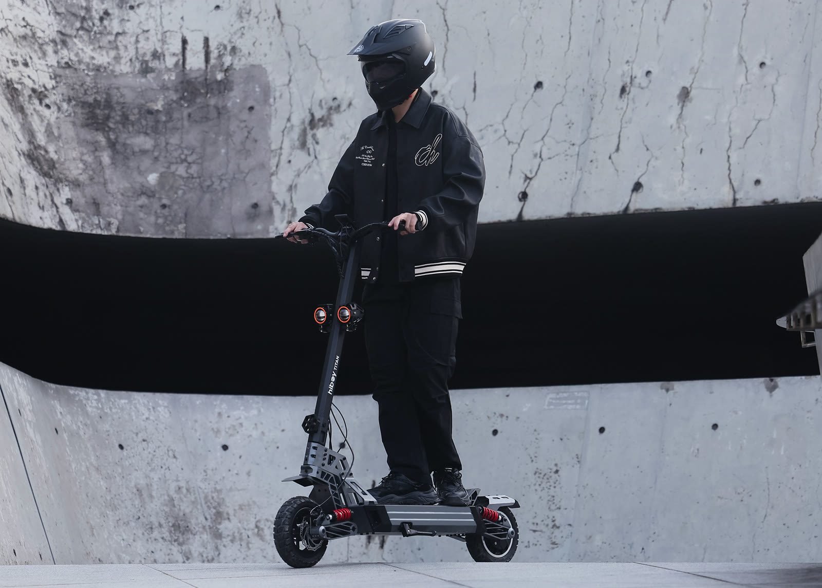Hiboy TITAN Electric Scooter 2025: Dual Hydraulic Brakes – Unmatched Stopping Power