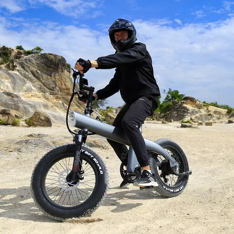 750 W and up to 28 mph
