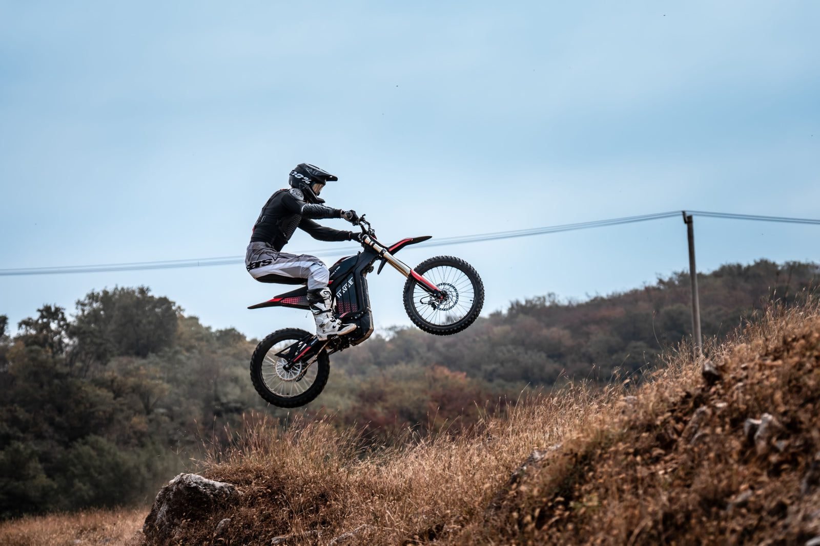 Storm X electric dirt bike, feature 2