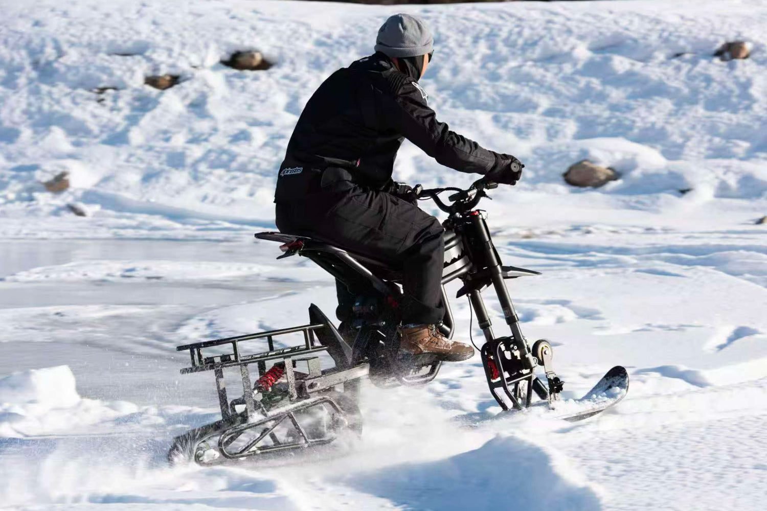 Riding'times snow track kit on the GT73