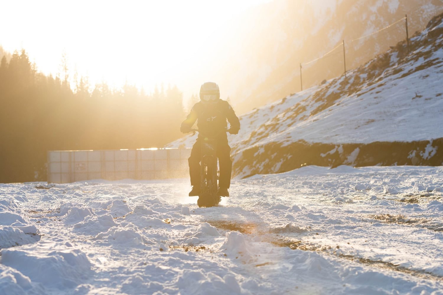 The GT73 on a winter trail