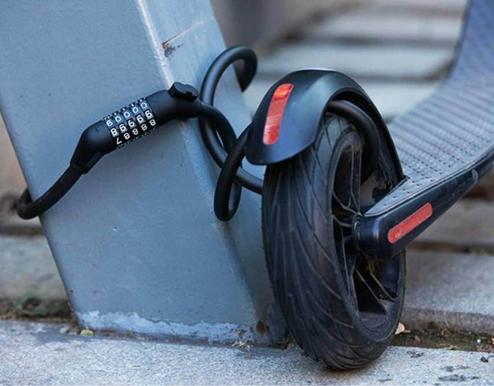 Anti-slip padding on the cable