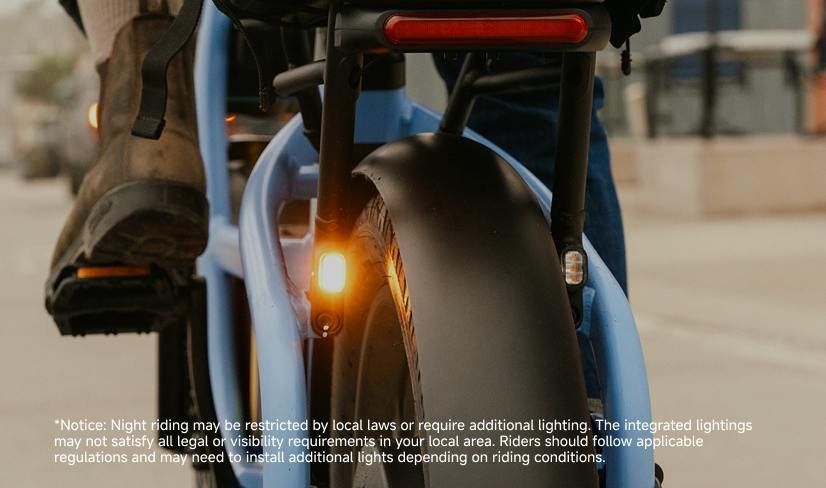 Turn signal flashing on the bike