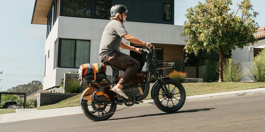 Segway MUXI Pro electric bike climbing a hill