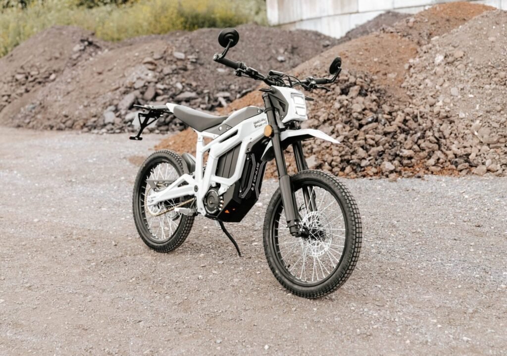 Talaria Sting L3E Road Legal Electric Dirt Bike, photo 6