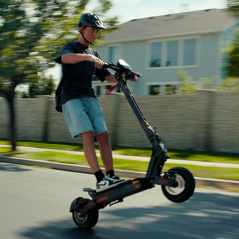Rider on the Teewing GT4