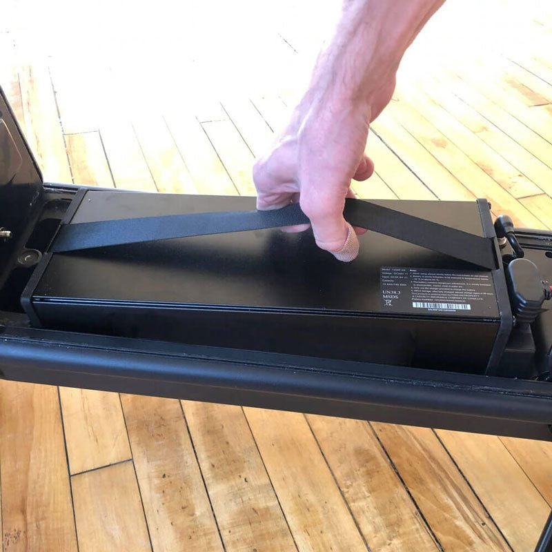 Teewing X9 removable battery