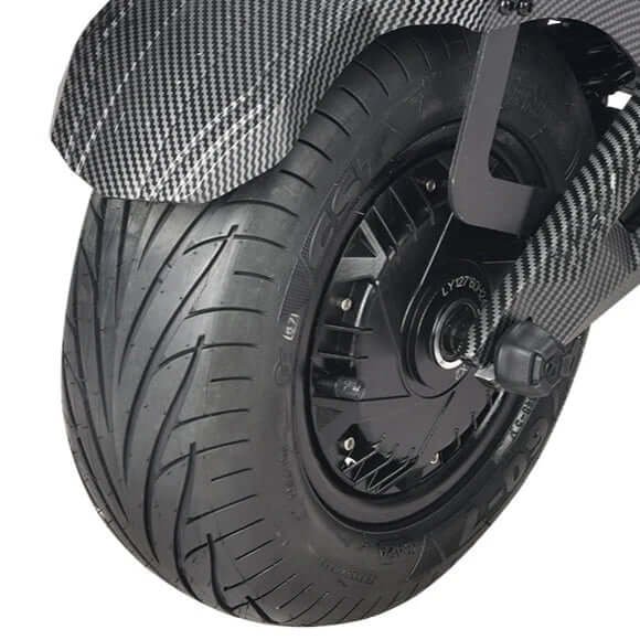13-inch tubeless tire, tread close-up