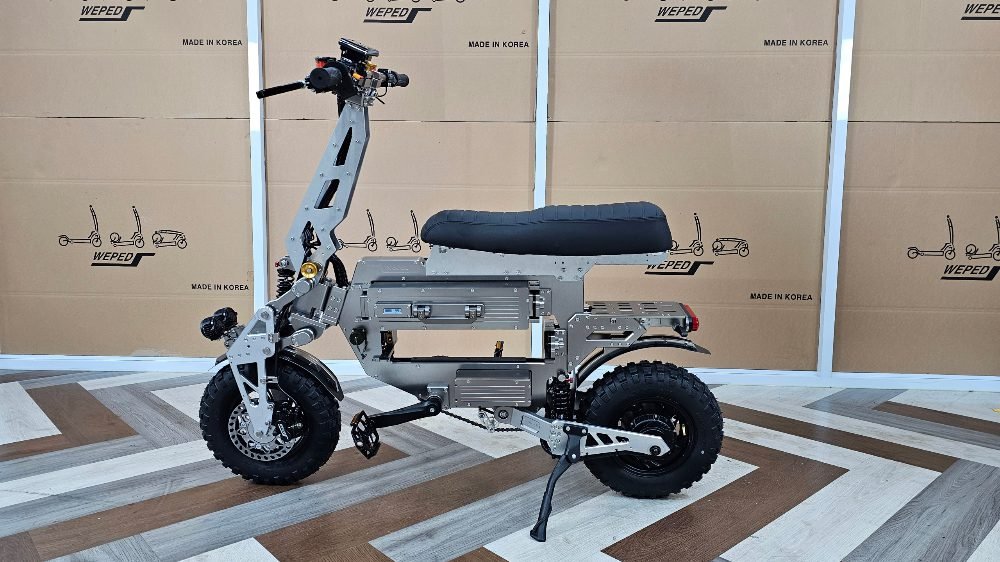 WEPED Mini Mong electric scooter with long seat, side view