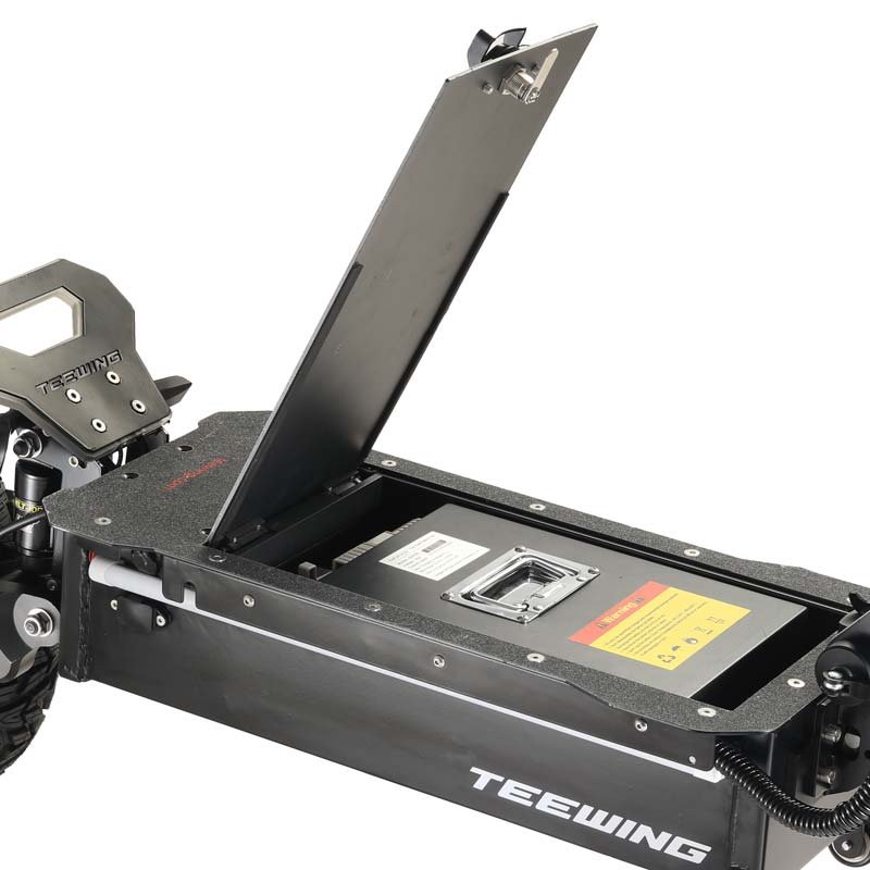 Teewing Z4 Pro 8000W Dual Motor Electric Scooter: Power On the Go